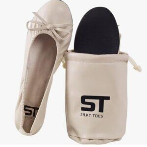 Women's Foldable Flat Ballet Style Shoes Matching Carry Bag & Foot Liner Nude LG